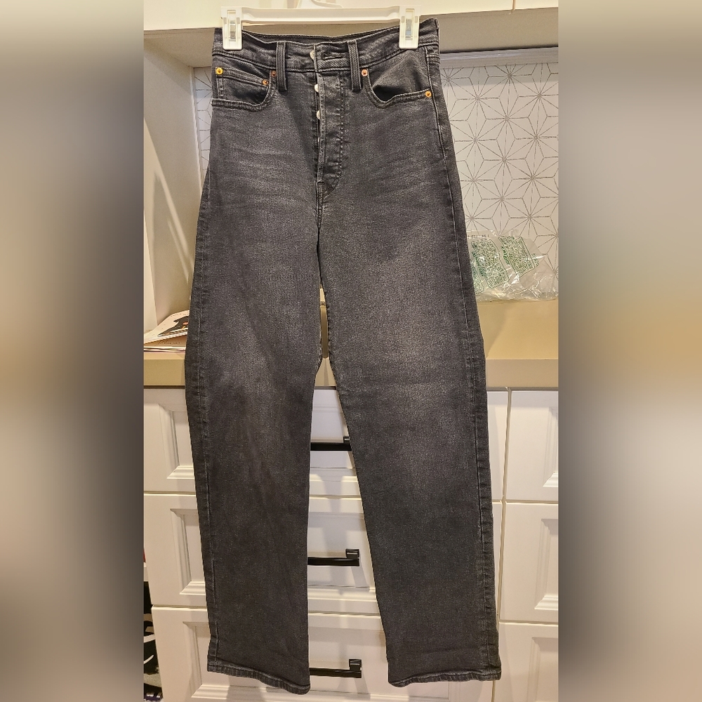 Levi's Women's Ribcage High-rise Straight-leg Jeans